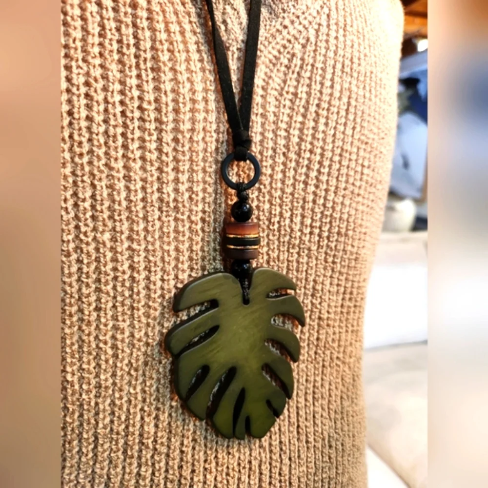 🪴Monstera Leaf Pendant Necklace on Black Cord🪴 - Picture 10 of 12